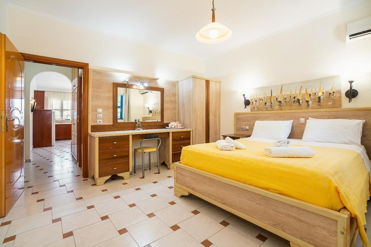 Livadia Beach Suite מראה חיצוני תמונה